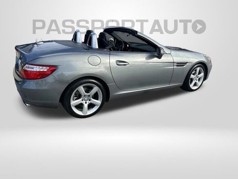 Used 2013 Mercedes-Benz SLK 250 image 9