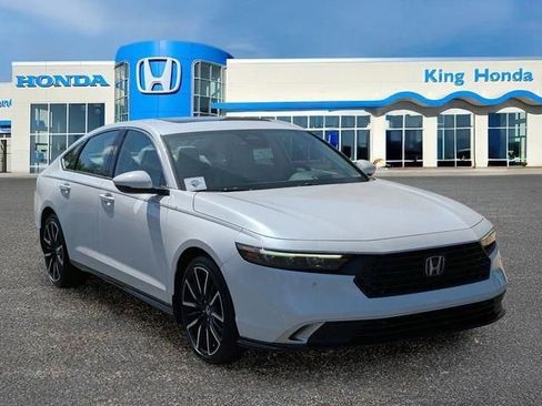 New 2026 Honda Accord Touring image 4