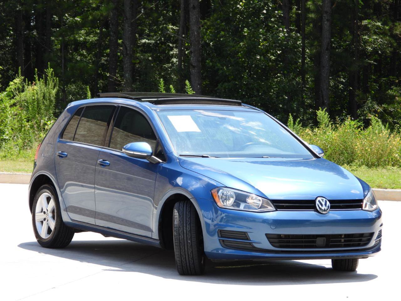 Used 2017 Volkswagen Golf Wolfsburg Edition FWD image 10