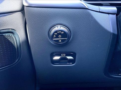 New 2026 Mercedes-Benz GLC 300 GLC 300 image 13