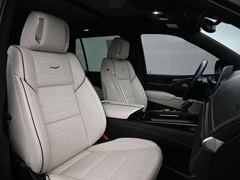 Used 2023 Cadillac Escalade Sport w/ Touring Package AWD/4WD image 29