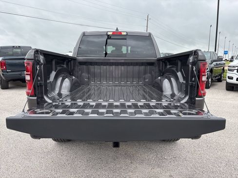New 2026 RAM 1500 Express AWD/4WD image 29