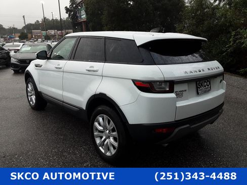 Used 2019 Land Rover Range Rover Evoque SE image 3