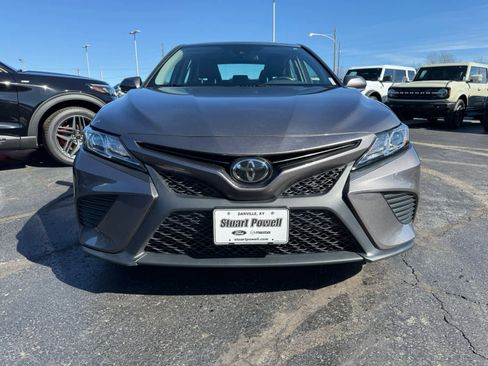Used 2020 Toyota Camry SE image 21