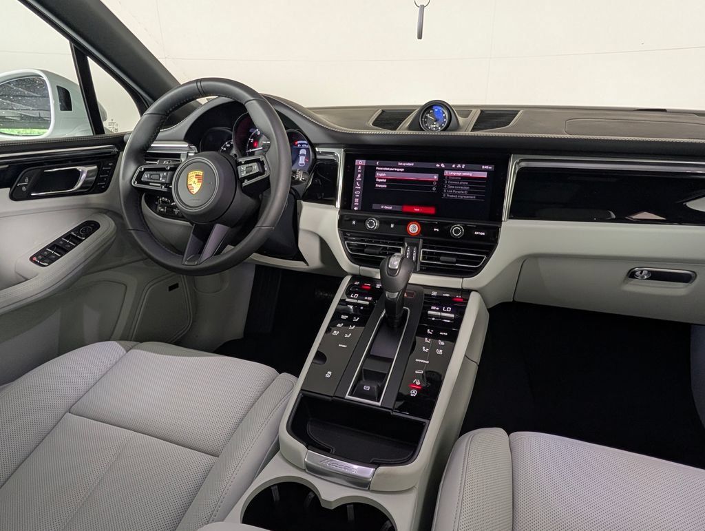 New 2026 Porsche Macan AWD/4WD image 22