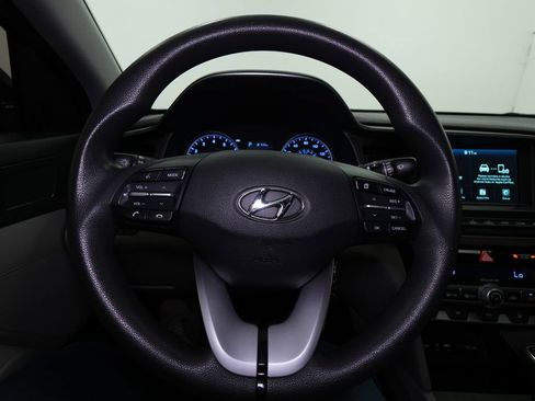 Used 2020 Hyundai Elantra SEL FWD image 32