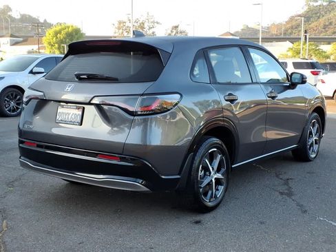 Used 2023 Honda HR-V EX-L image 4