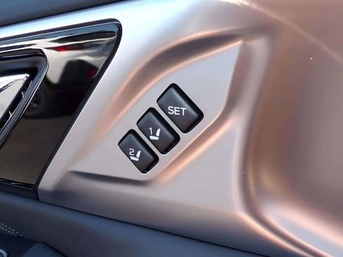 Certified 2025 Subaru Outback Limited image 20