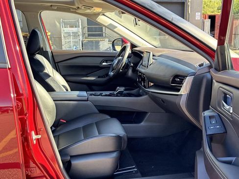 Used 2022 Nissan Rogue SV w/ SV Premium Package AWD/4WD image 10