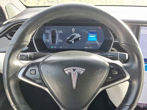 Used 2020 Tesla Model X Long Range image 19