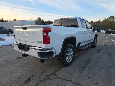 Used 2024 Chevrolet Silverado 3500 High Country image 5
