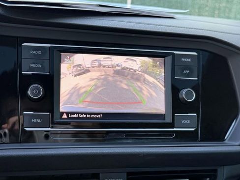 Certified 2021 Volkswagen Jetta SE FWD image 30