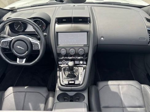 Used 2019 Jaguar F-TYPE Convertible RWD image 6