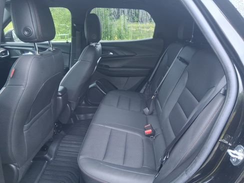 Used 2023 Chevrolet TrailBlazer RS w/ Convenience Package AWD/4WD image 16