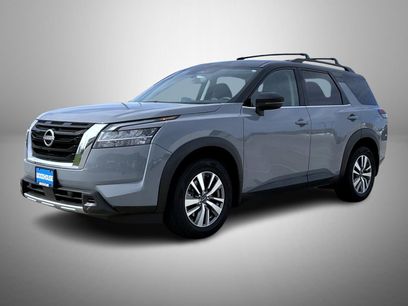 Used 2023 Nissan Pathfinder SL