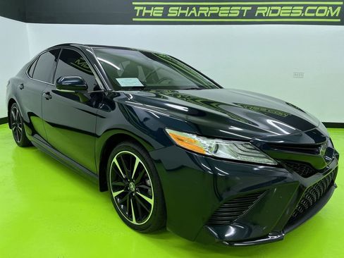 Used 2020 Toyota Camry XSE FWD image 2