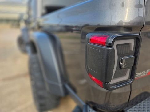 Used 2021 Jeep Gladiator Mojave AWD/4WD image 33