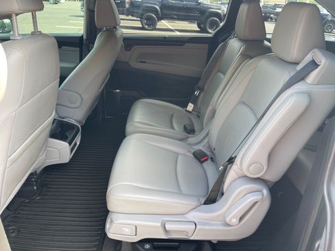 Used 2021 Honda Odyssey EX-L image 11