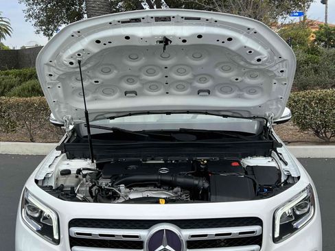 Used 2020 Mercedes-Benz GLB 250 4MATIC image 18