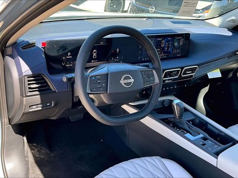 New 2026 Nissan Sentra SL w/ Floor Mat Package FWD image 9