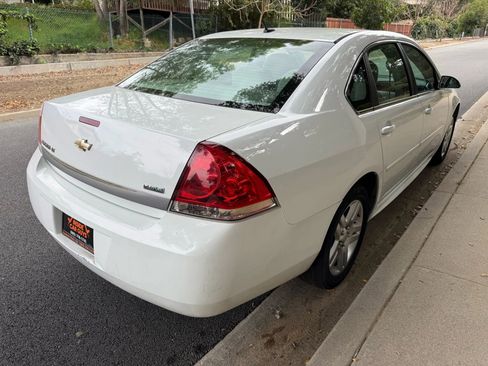 Used 2011 Chevrolet Impala LT FWD image 7