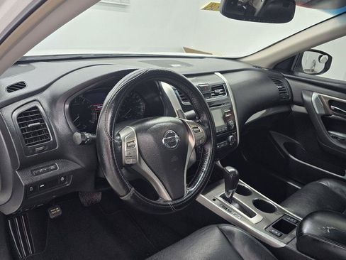 Used 2013 Nissan Altima 3.5 SL FWD image 14