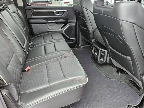 Used 2022 RAM 1500 Laramie AWD/4WD image 12