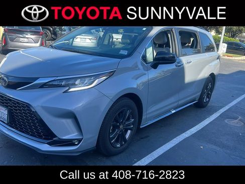 Used 2024 Toyota Sienna XSE w/ XSE Plus Package image 1