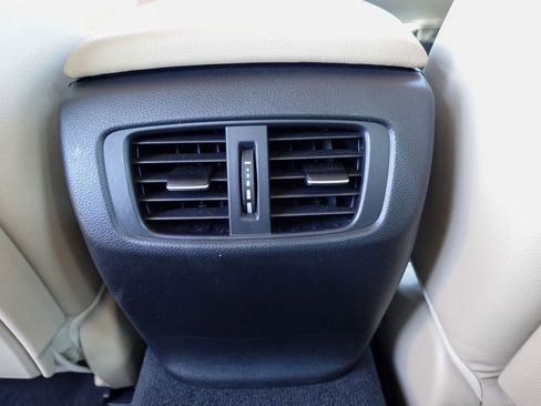 Used 2023 Acura TLX image 27