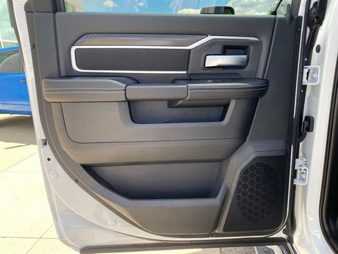 New 2026 RAM 2500 Big Horn AWD/4WD image 24