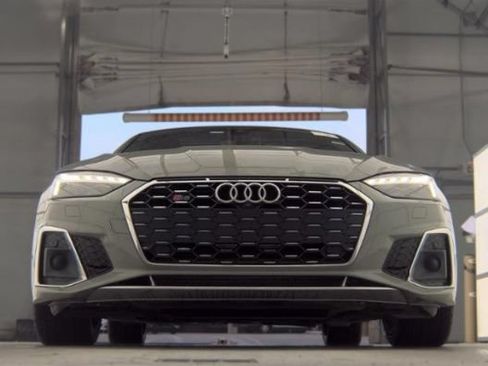 Used 2022 Audi S5 Prestige AWD/4WD image 2