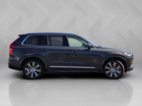 Used 2024 Volvo XC90 T8 Plus w/ Protection Package Premier image 7