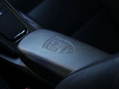 Certified 2019 Porsche 911 Carrera 4S image 20