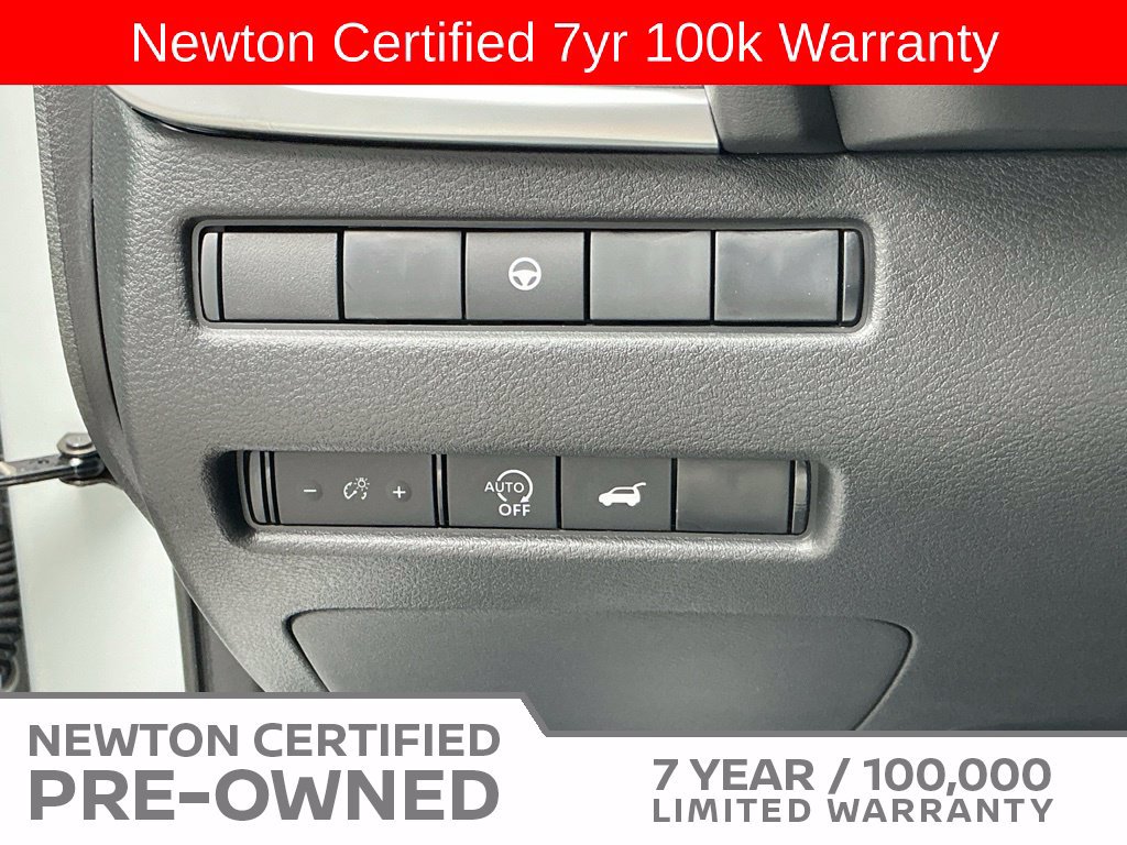 Used 2026 Nissan Rogue SV w/ Cold Weather Package FWD image 33