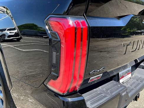 Used 2022 Toyota Tundra Platinum AWD/4WD image 28