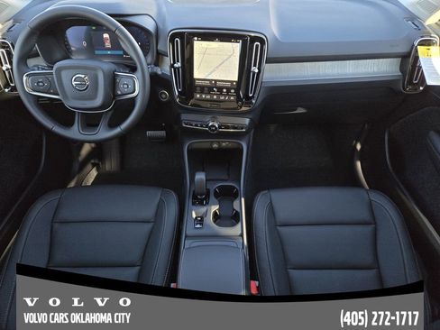 New 2026 Volvo XC40 B4 Core w/ Protection Package Premier image 25