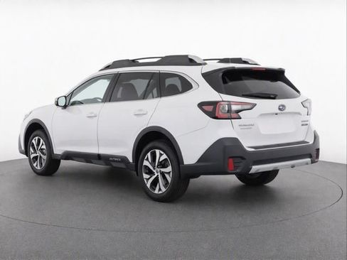 Used 2021 Subaru Outback Touring XT AWD/4WD image 5