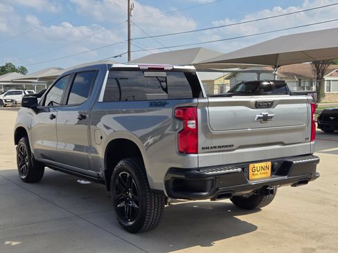 Certified 2025 Chevrolet Silverado 1500 LT Trail Boss w/ Dark Appearance Package AWD/4WD image 5
