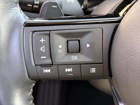 Certified 2025 Nissan Pathfinder SL w/ SL Premium Package image 21