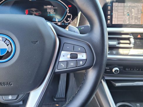 Used 2022 BMW 330e w/ Premium Package RWD image 22