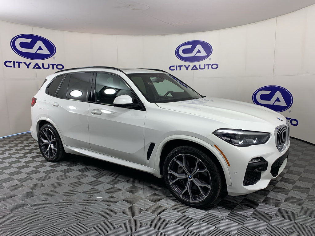 Used 2021 BMW X5 xDrive45e w/ M Sport Package AWD/4WD image 1