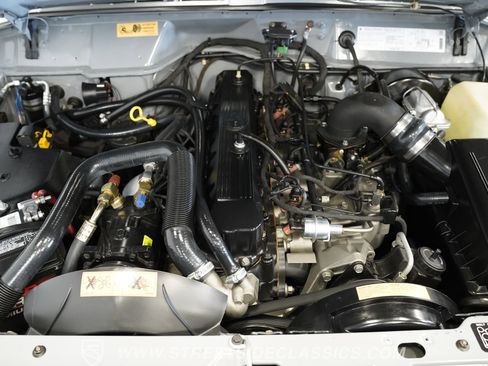 Used 1990 Jeep Comanche Pioneer image 4