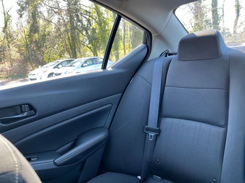 Used 2025 Nissan Altima 2.5 SV image 39