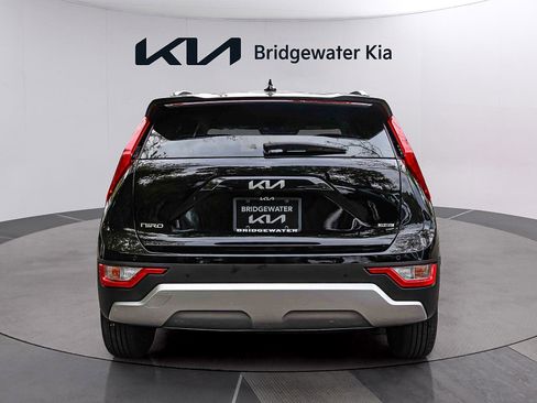 Certified 2025 Kia Niro EX w/ EX Cold Weather Package FWD image 5
