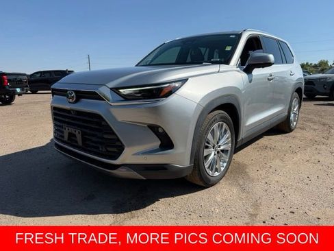 Used 2024 Toyota Grand Highlander AWD image 1