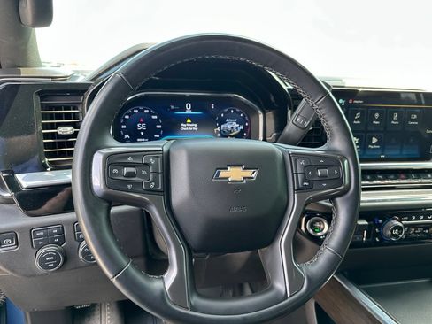 Used 2025 Chevrolet Silverado 3500 High Country AWD/4WD image 45