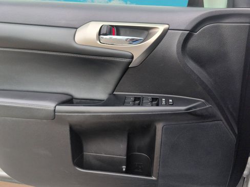 Used 2016 Lexus CT 200h image 7