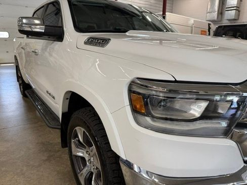 Used 2022 RAM 1500 Laramie AWD/4WD image 3