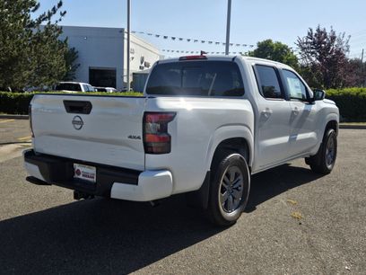 New 2026 Nissan Frontier SV w/ Tow Package