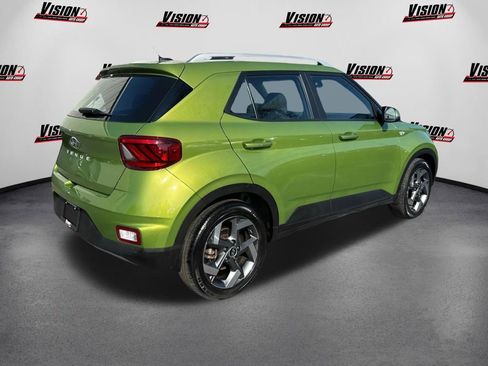 Certified 2023 Hyundai Venue SEL FWD image 5